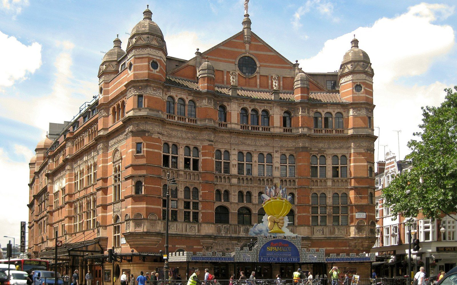 The Palace Theatre, Cambridge Circus, London